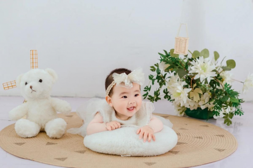 新昌五个月宝宝可以坐吗 新昌五个月宝宝可以坐吗